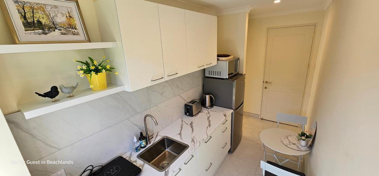 Be My Guest In Beachlands Auckland Extérieur photo